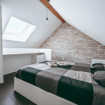 Wake Up Esch City Екстер'єр фото