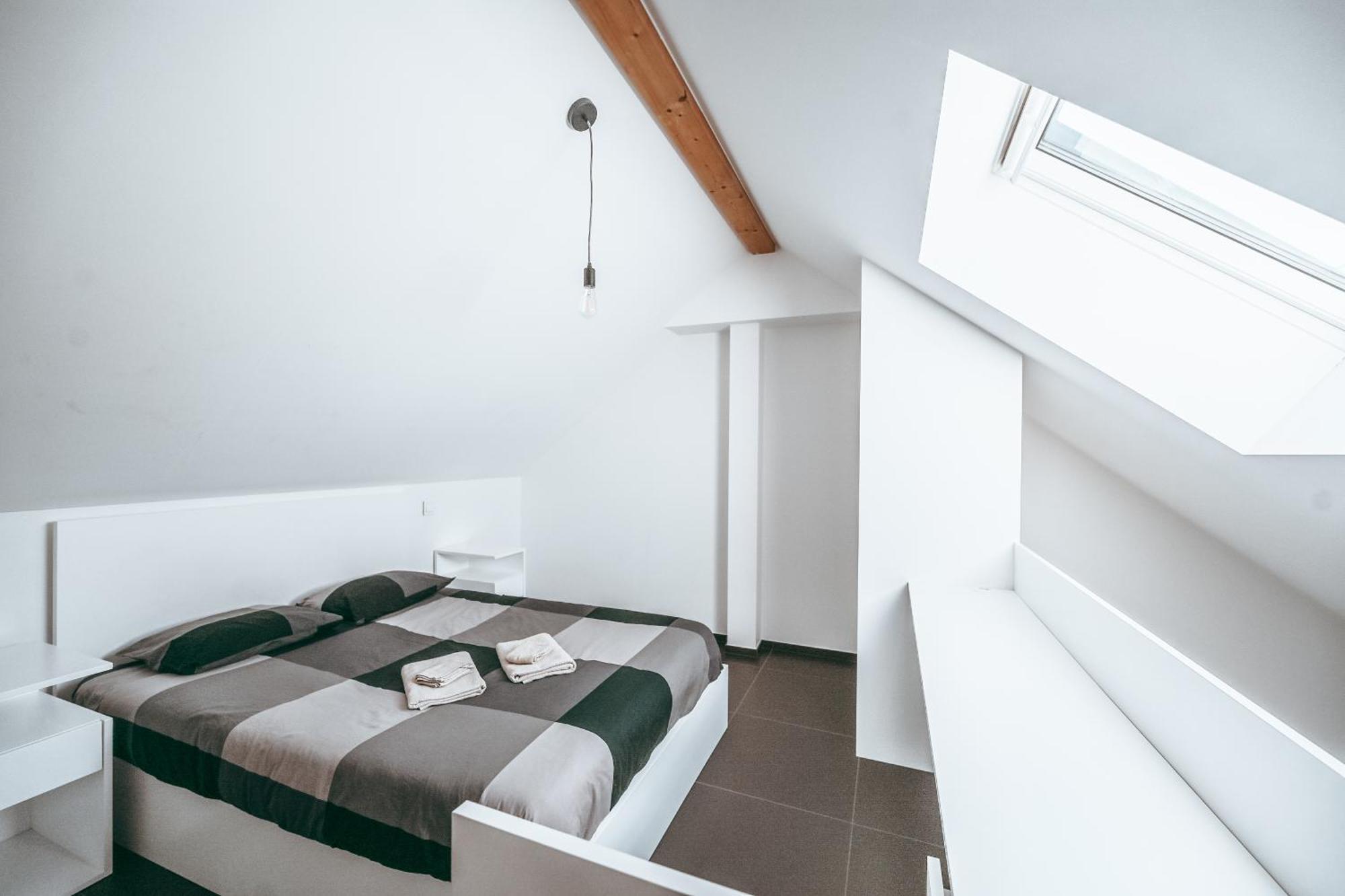Wake Up Esch City Екстер'єр фото